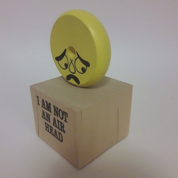 NEW Wood Toons I AM NOT AN AIR HEAD Wood Figurine Made in USA Handnade - Picture 3 of 5